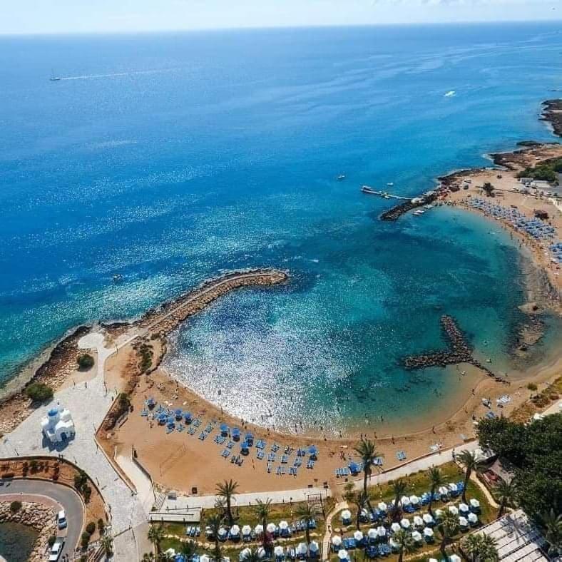 פרוטאראס Anais Bay Hotel מראה חיצוני תמונה