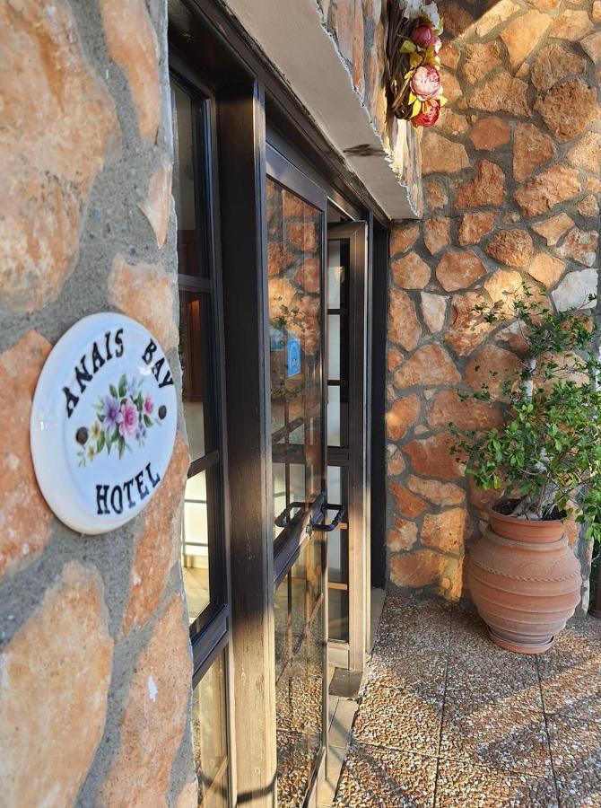 פרוטאראס Anais Bay Hotel מראה חיצוני תמונה