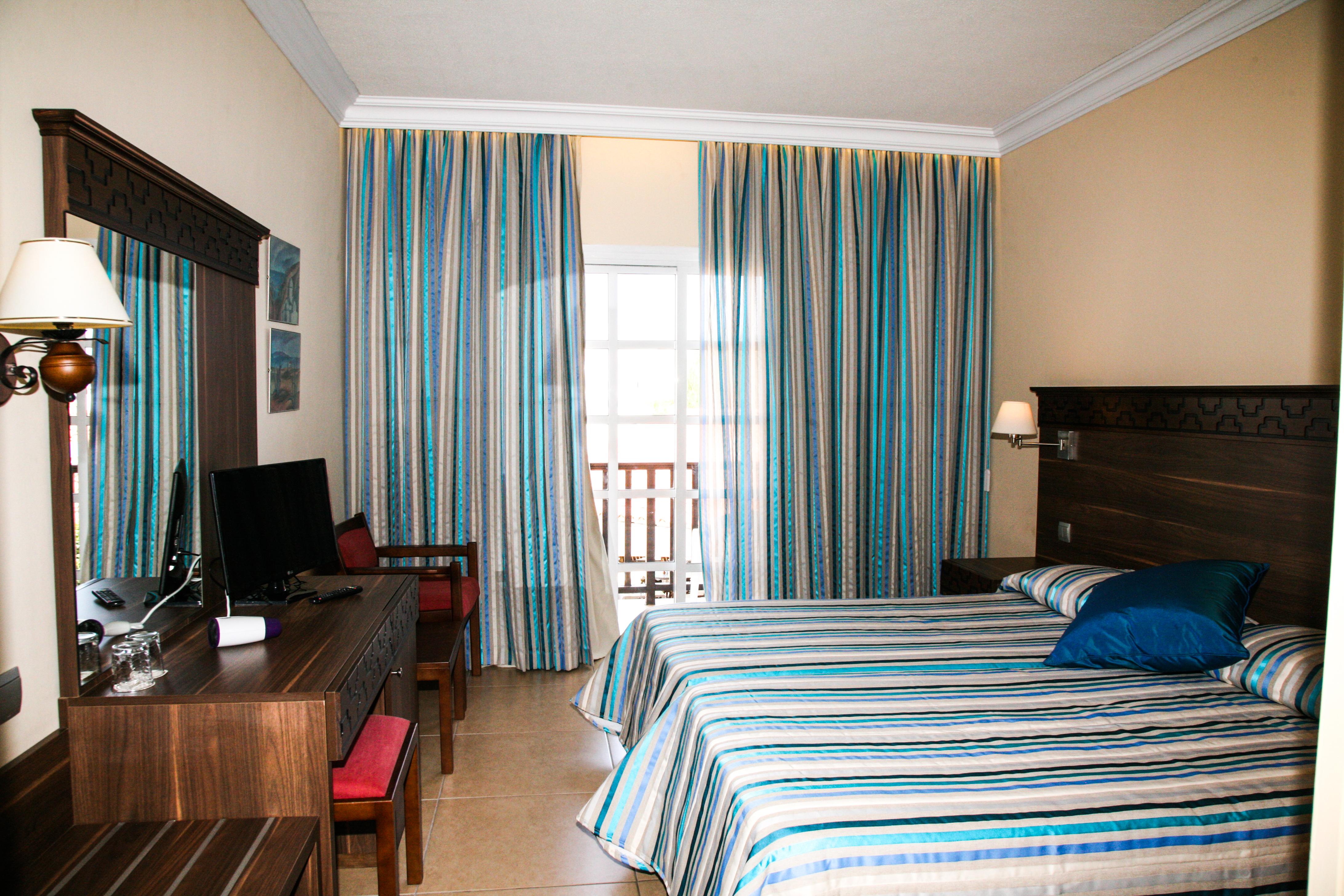 פרוטאראס Anais Bay Hotel מראה חיצוני תמונה