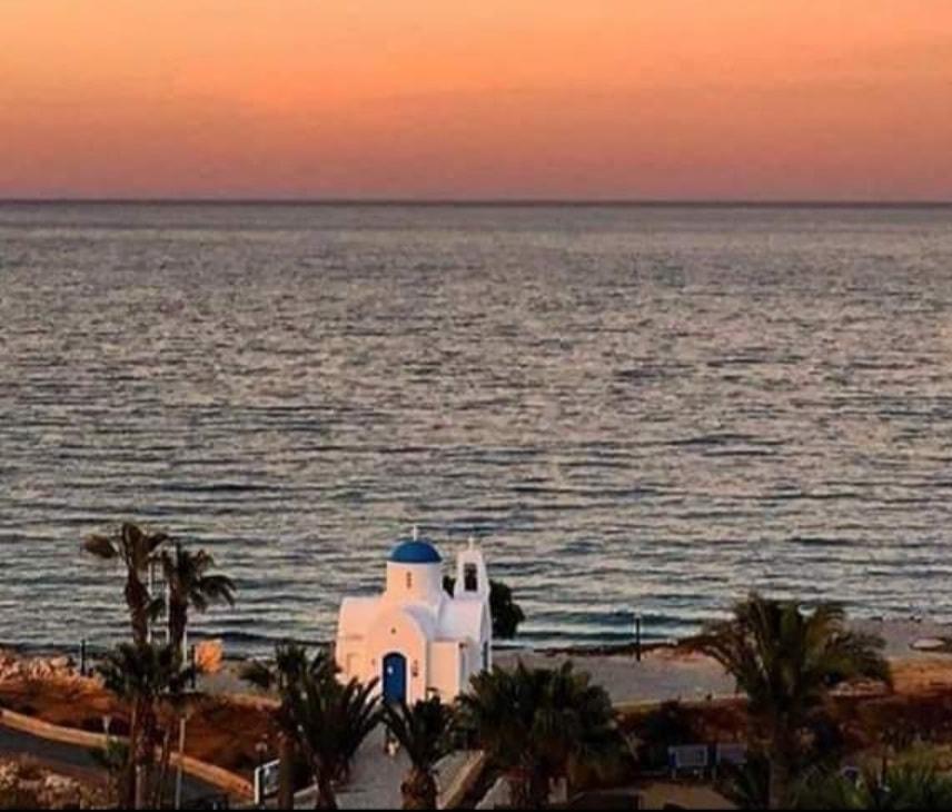 פרוטאראס Anais Bay Hotel מראה חיצוני תמונה