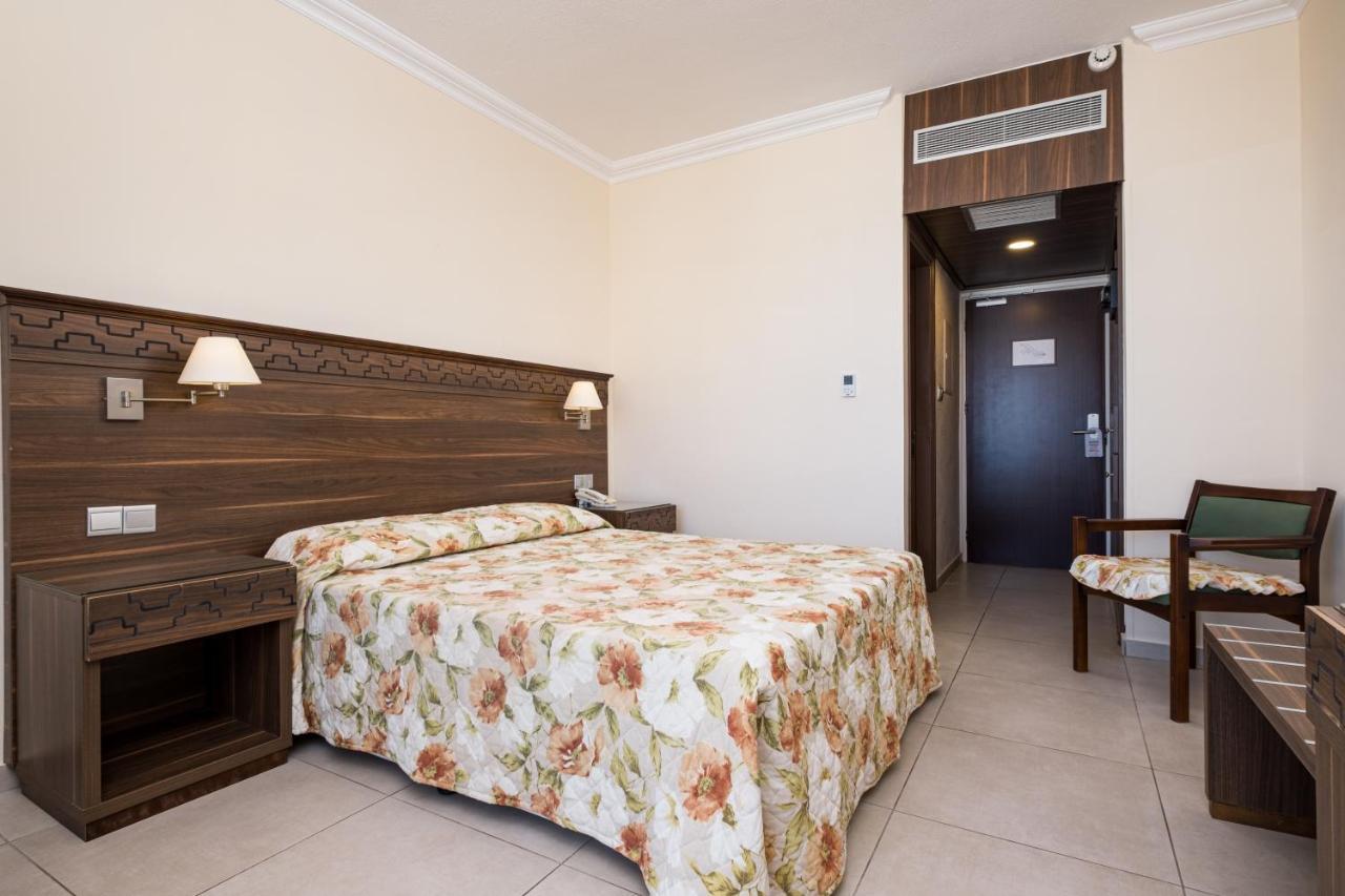 פרוטאראס Anais Bay Hotel מראה חיצוני תמונה