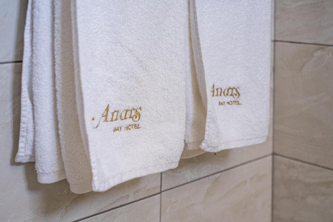 פרוטאראס Anais Bay Hotel מראה חיצוני תמונה