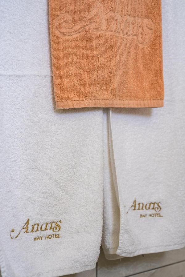 פרוטאראס Anais Bay Hotel מראה חיצוני תמונה