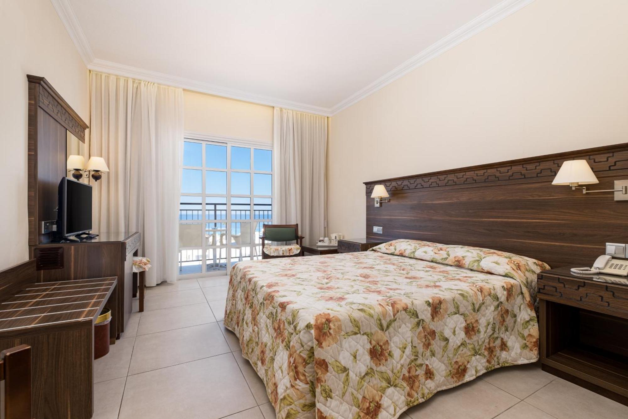 פרוטאראס Anais Bay Hotel מראה חיצוני תמונה